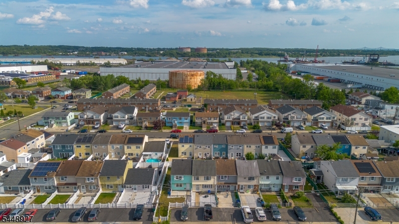Carteret's waterfront - Residential