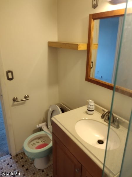 Executive House Condominium - Residential