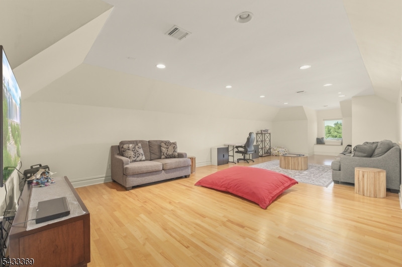 Bel Air Woods - Residential