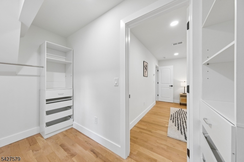 UPPER GREGORY - Residential