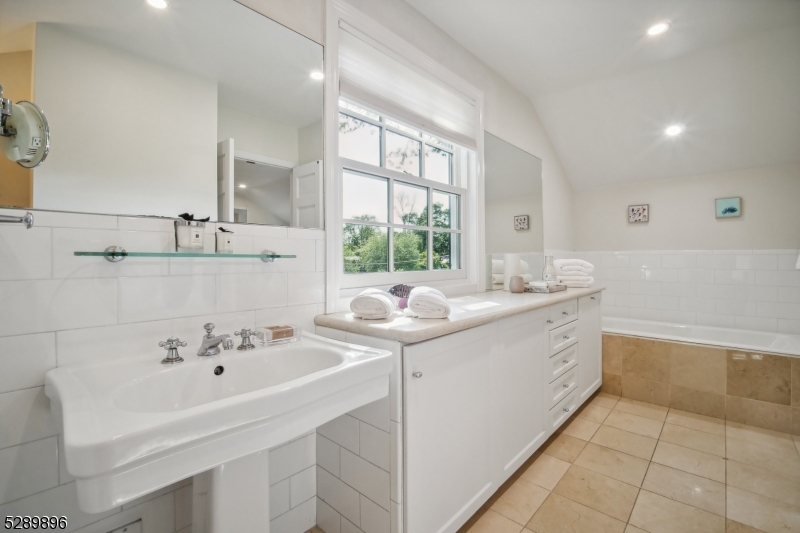 Hartshorn - Residential