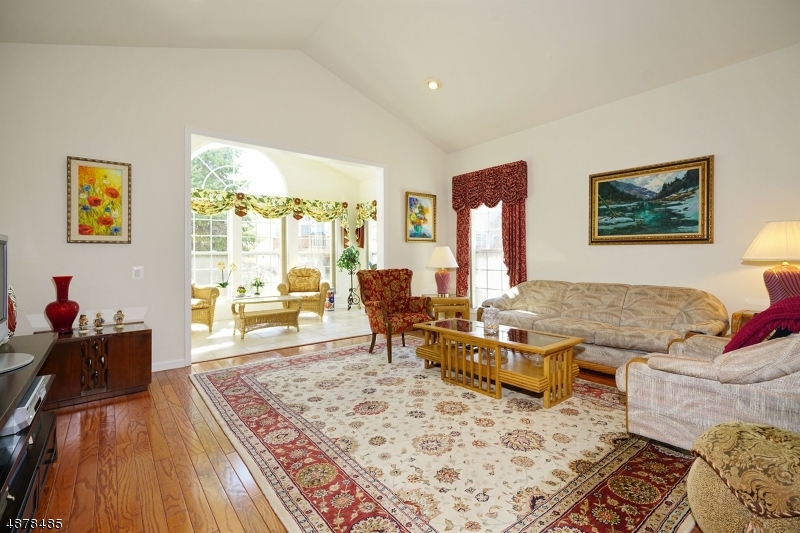 SOMERSET RUN - Residential