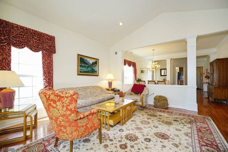 SOMERSET RUN - Residential