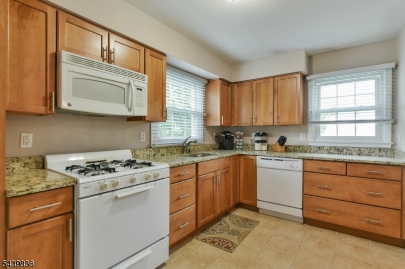 Walnut Street Train area - Residential Lease