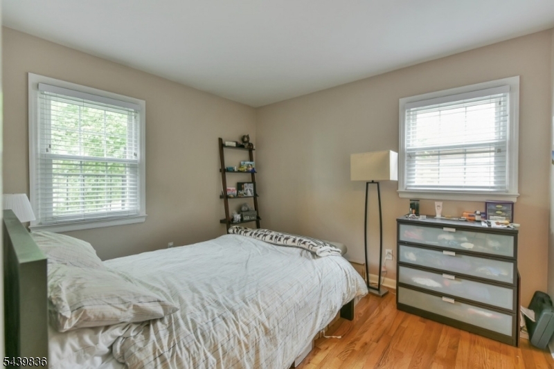 Walnut Street Train area - Residential Lease