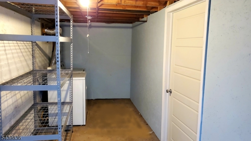 Walnut Street Train area - Residential Lease
