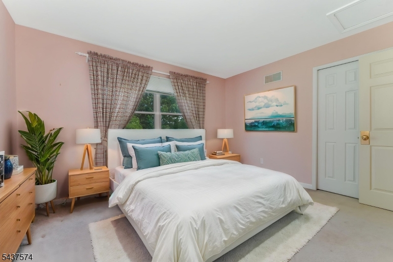 Hunterdon Chase - Residential