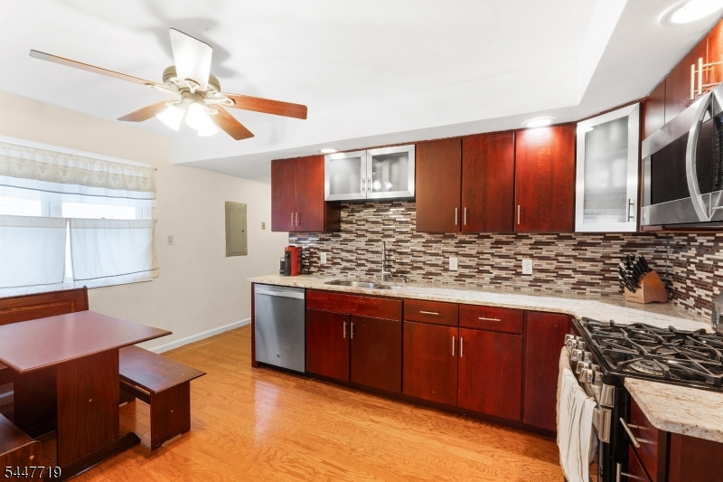 Clover Hill - Residential