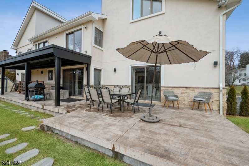 Fox Run - Residential
