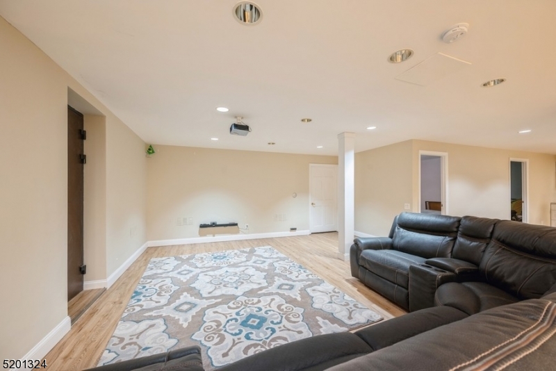 Fox Run - Residential