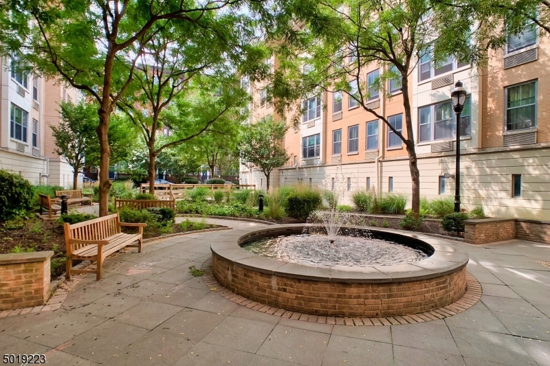 Fulton's Landing - Residential