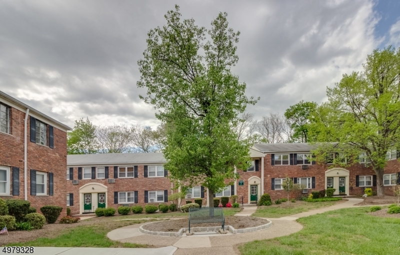 Parkside Gardens - Residential