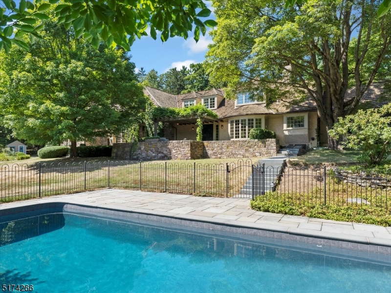 Bernardsville Mountain - Residential