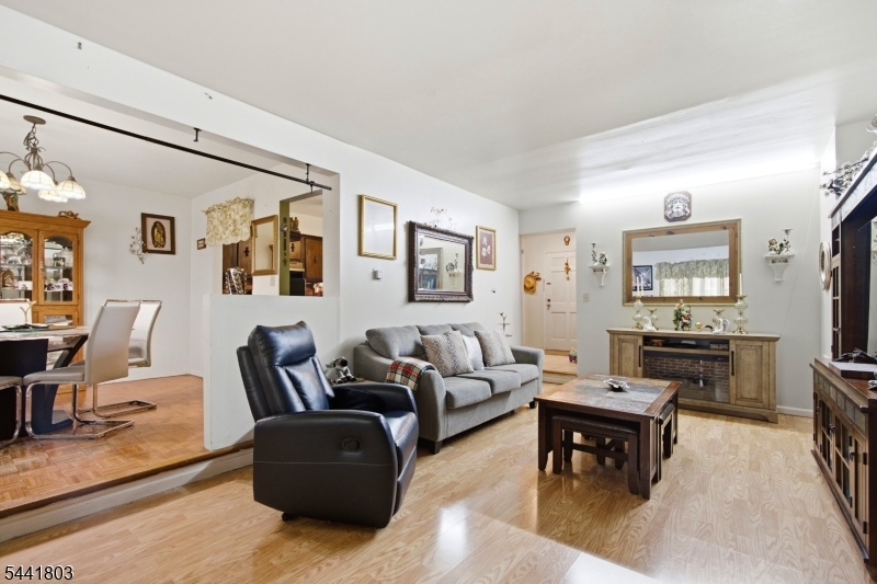 Claremont Hills - Residential