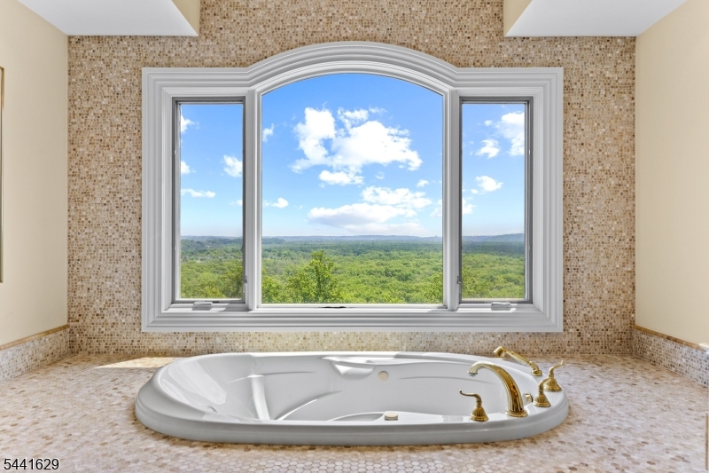 Skyview Heights - Residential Lease