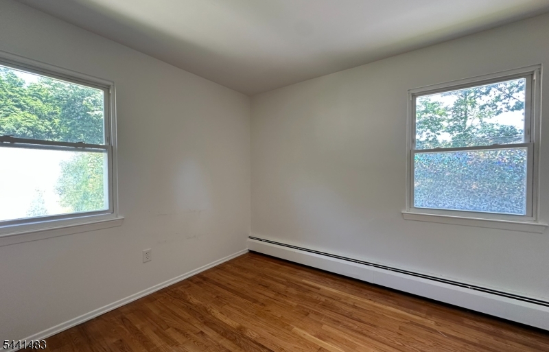 Crestmont Gardens - Residential Lease