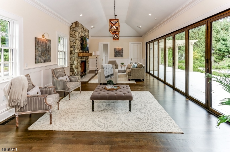 Rolling Hill - Residential