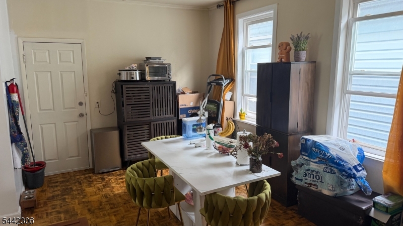 North Elizabeth - Residential Income