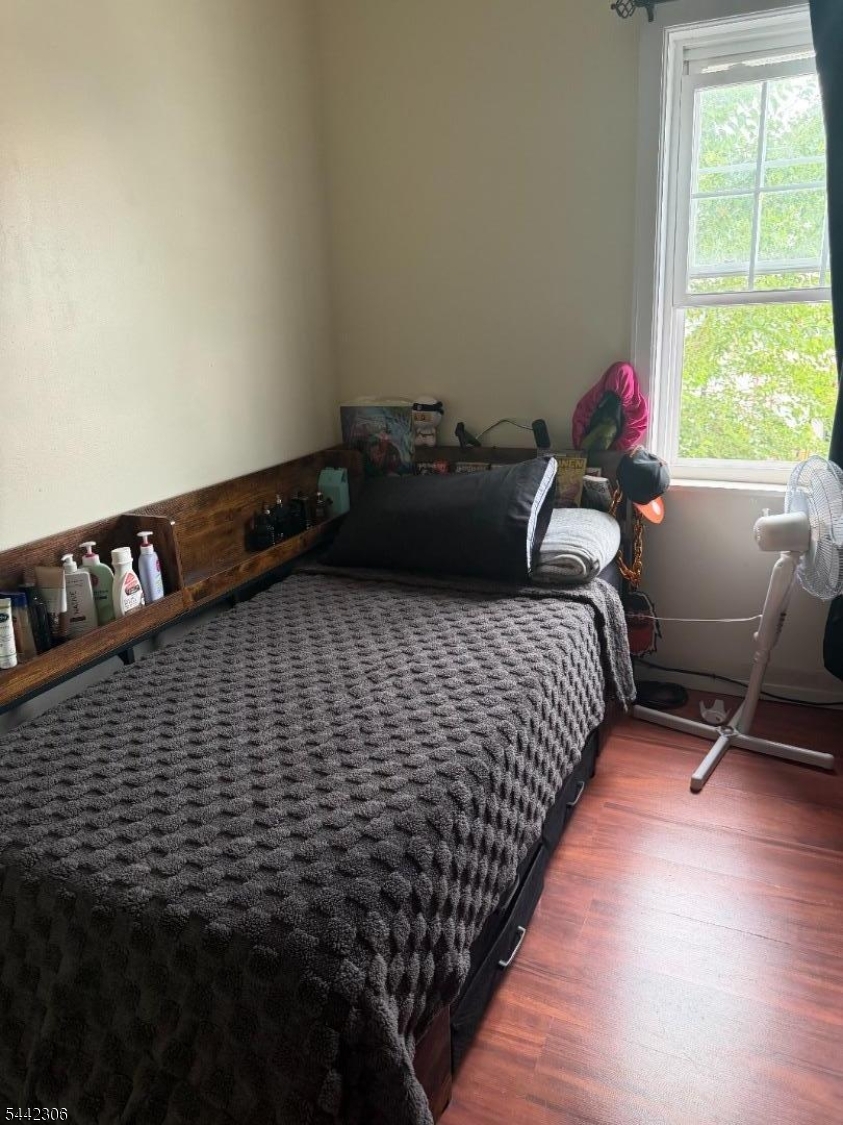 North Elizabeth - Residential Income