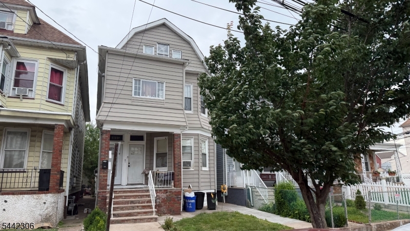 North Elizabeth - Residential Income