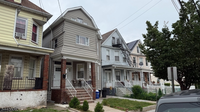 North Elizabeth - Residential Income
