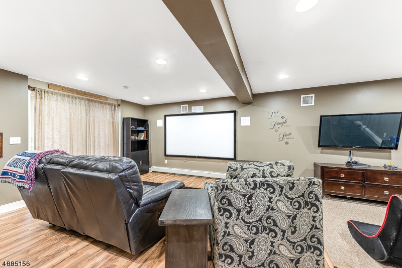 Shore Hills - Residential