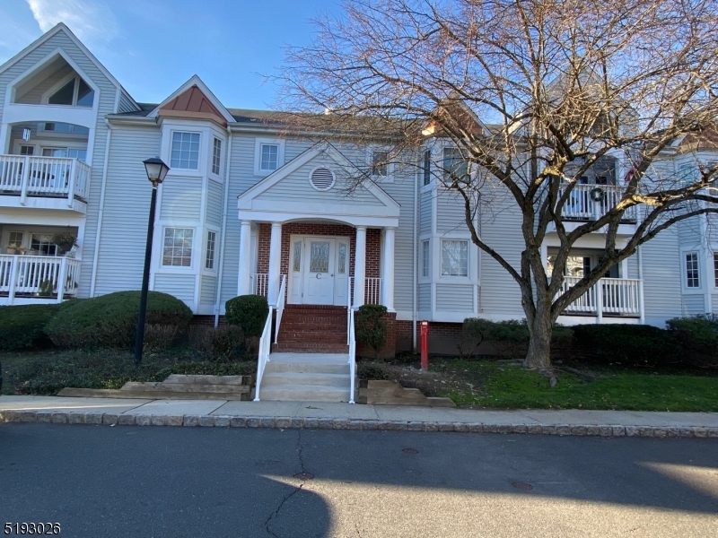 Renovated condo with open floor plan. Minutes to downtown Morristown, highways, train. No smoking please. Unit comes with under ground garage parking with assigned space and one assigned outside space. Plenty of room in front of vehicle for storage.