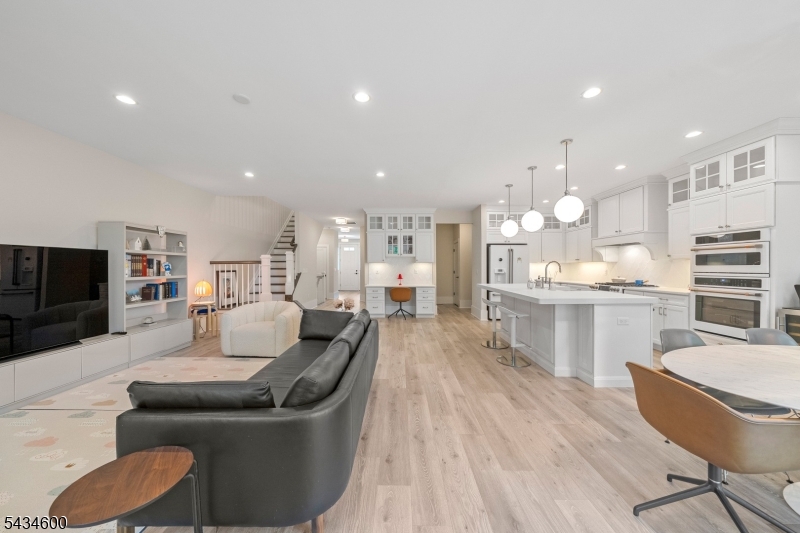 Subdiv - Residential