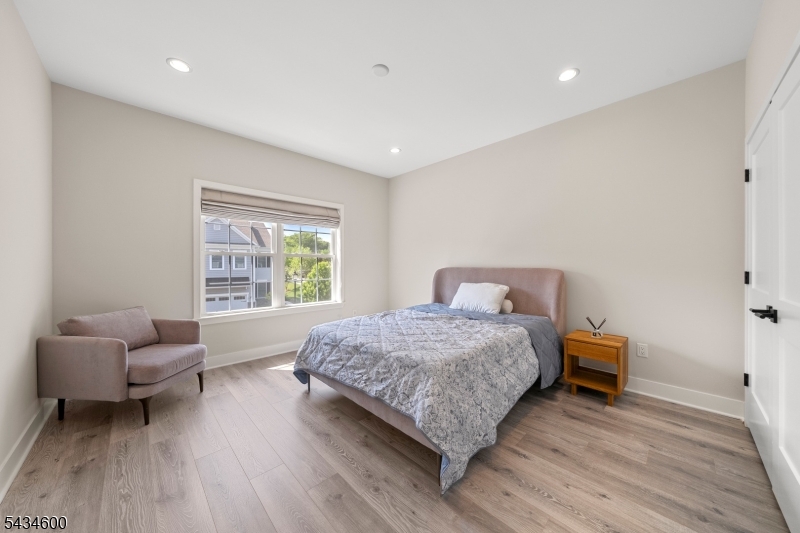 Subdiv - Residential