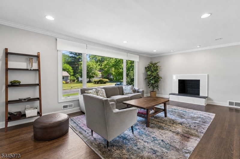 Broadlawn - Residential