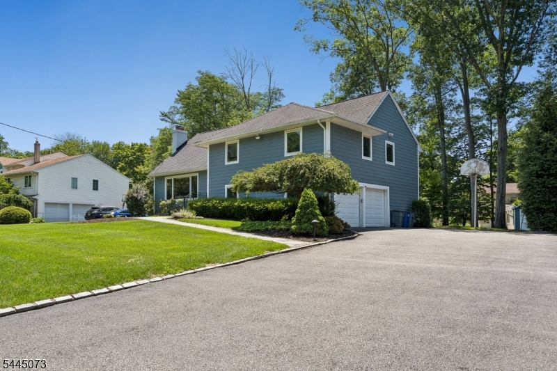 Broadlawn - Residential