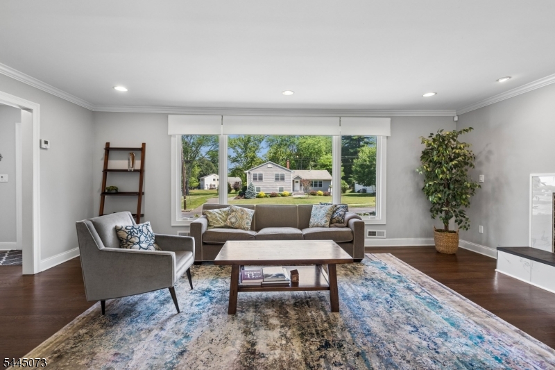 Broadlawn - Residential