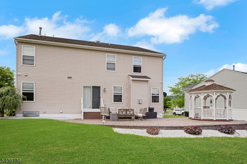 Washington Meadows - Residential