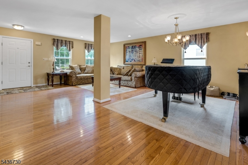 Washington Meadows - Residential