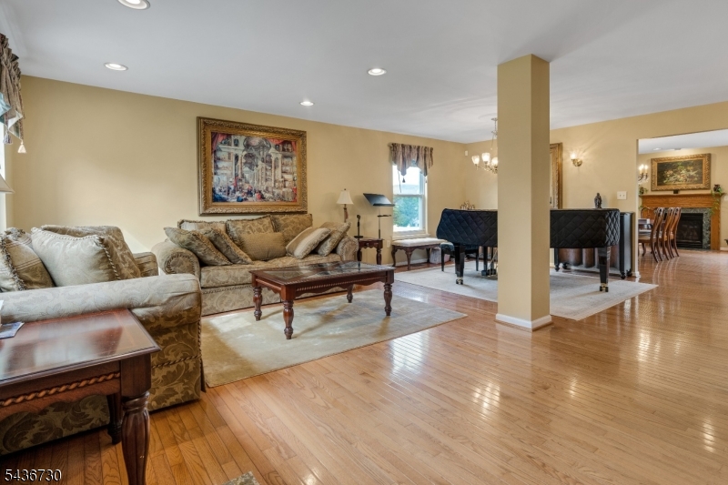 Washington Meadows - Residential