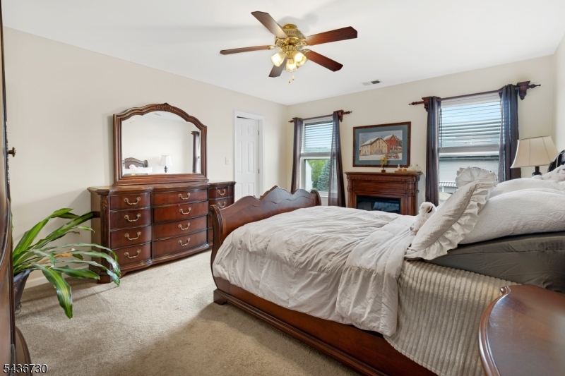Washington Meadows - Residential