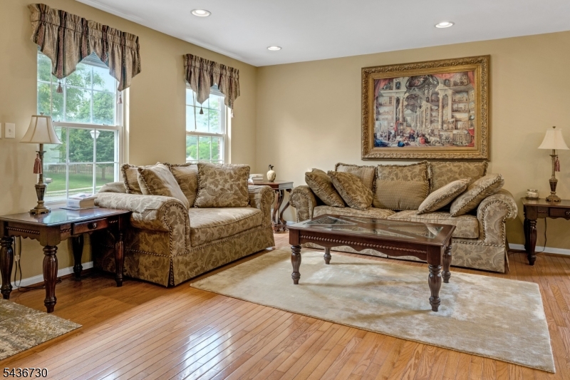 Washington Meadows - Residential