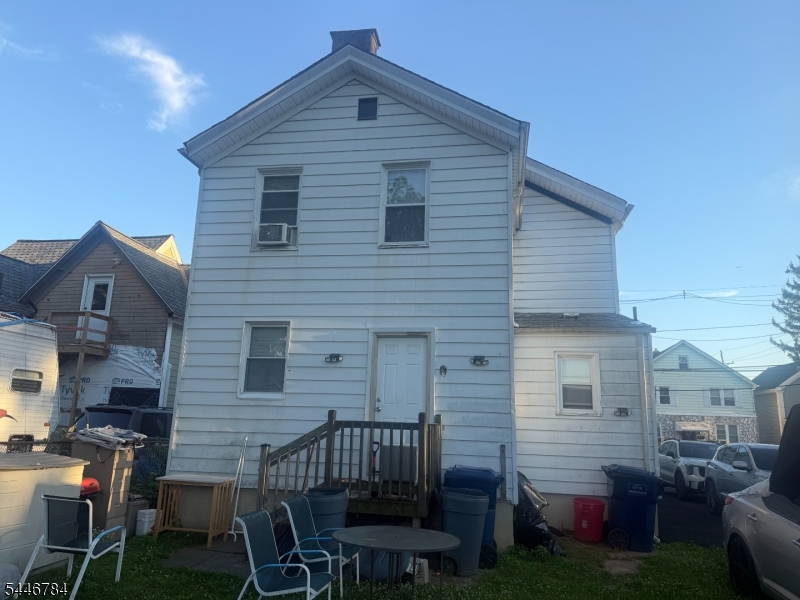ATTENTION BUYERS!!! GREAT OPORTUNITY TO OWN A TWO FAMILY HOUSE IN HACKENSACK, WELL LOCATED OPEN CONCEPT KITCHENS 2 BEDROMS 1ST AND 2ND FLOOR,BIG BACKYARD AND DRIVEWAY.CLOSE TO SHOPS.
