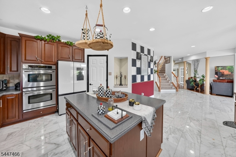 Country Classics - Residential