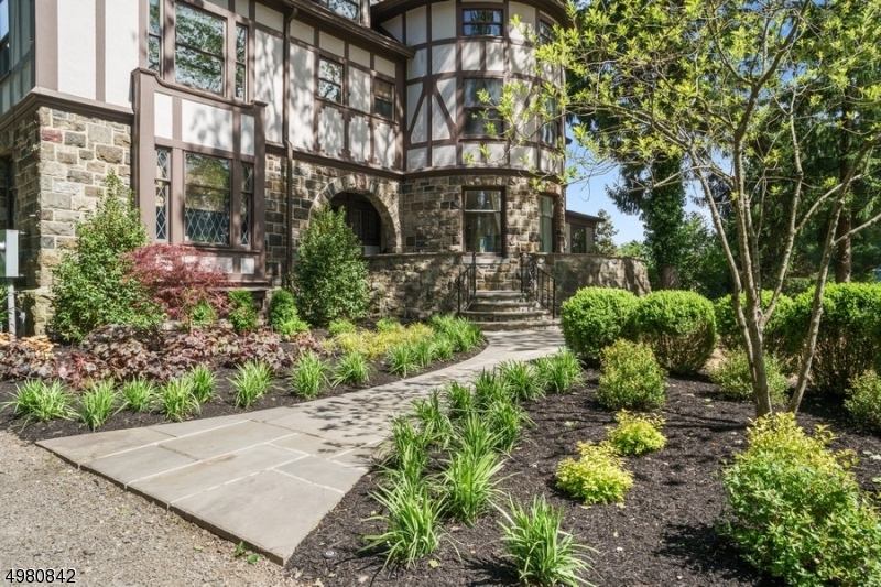 Old Short Hills - Residential
