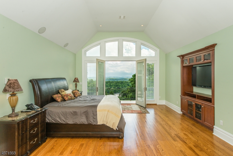 Valhalla Ridge Estates - Residential