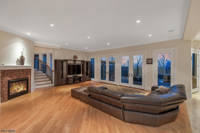 Valhalla Ridge Estates - Residential