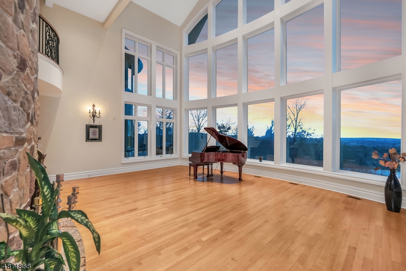 Valhalla Ridge Estates - Residential