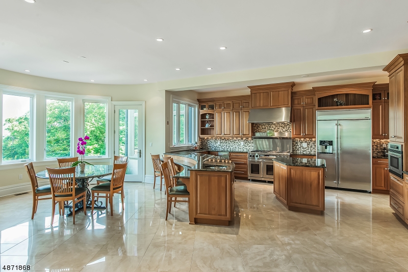Valhalla Ridge Estates - Residential