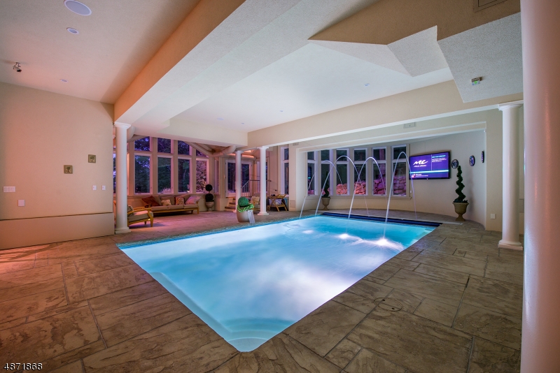 Valhalla Ridge Estates - Residential