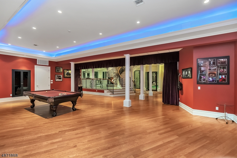 Valhalla Ridge Estates - Residential