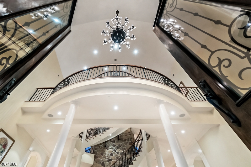 Valhalla Ridge Estates - Residential