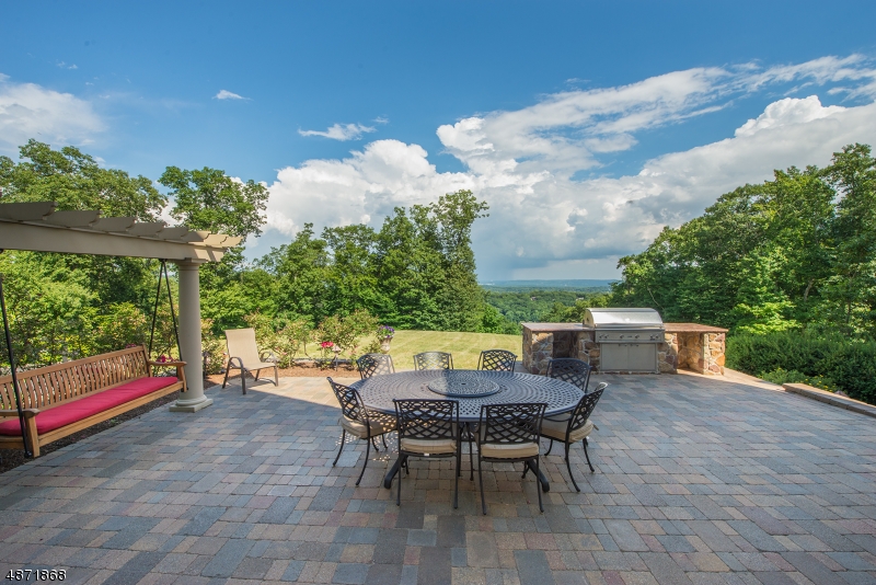 Valhalla Ridge Estates - Residential