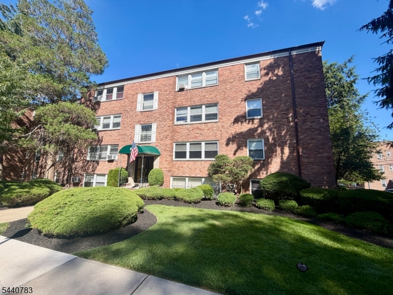 One bedroom condo in the center of downtown Nutley on a residential block! This second floor unit has a cozy living room/dining/kitchen combo. Plenty of closet space. Eastern exposure provides good light throughout unit. Assigned parking space and laundry on premise. You cannot beat this location, right next to shopping, restaurants, schools, parks, & public transportation to NYC. Nutley Jitney bus a few blocks away to Delawanna train station. Come see this unit before it's gone!