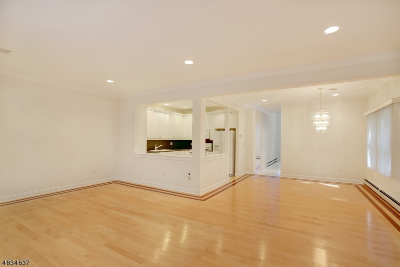Glenmont - Residential Lease
